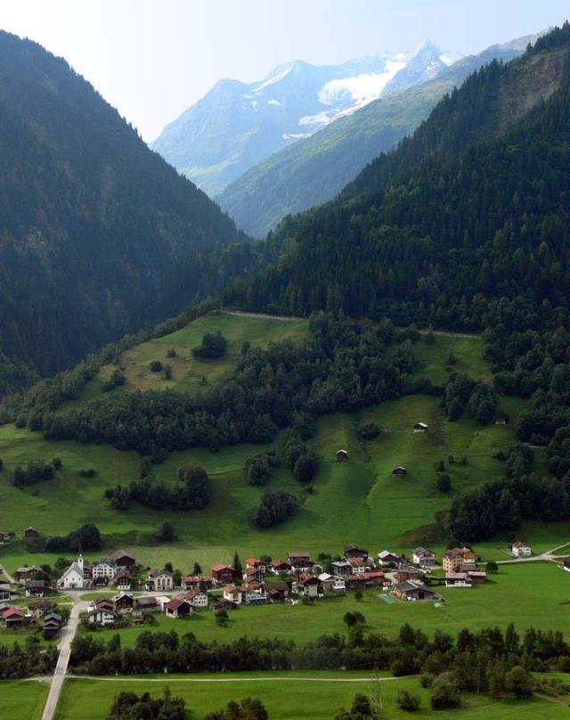 Der Piz Vial über Surrein